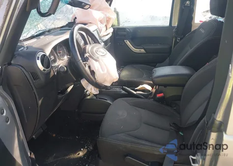 2018 Jeep Wrangler Jk Sahara 4X4 из США, поврежденный, VIN 1C4GJWBG7JL922788